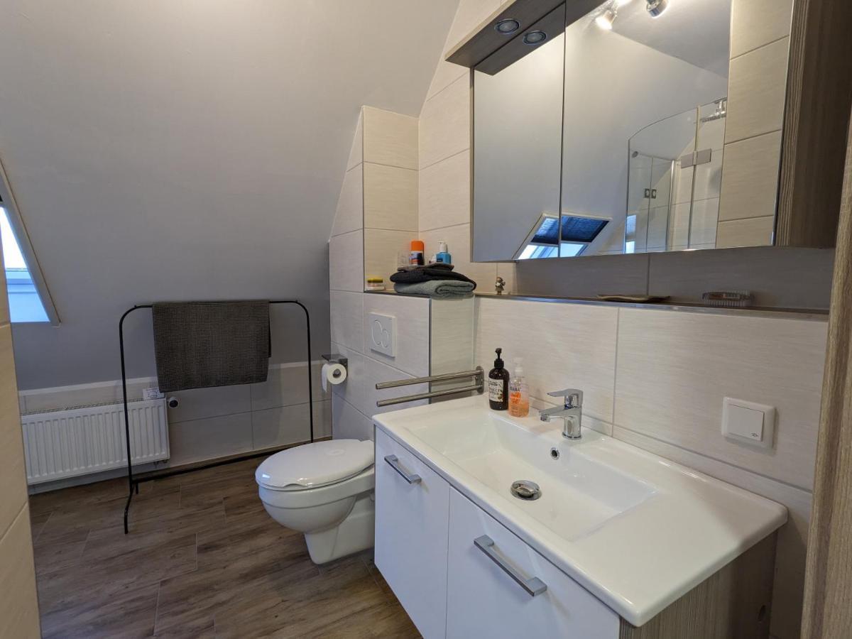 Grosses Zimmer Mit Eigenem Bad/Flur Daire Emsbüren Dış mekan fotoğraf